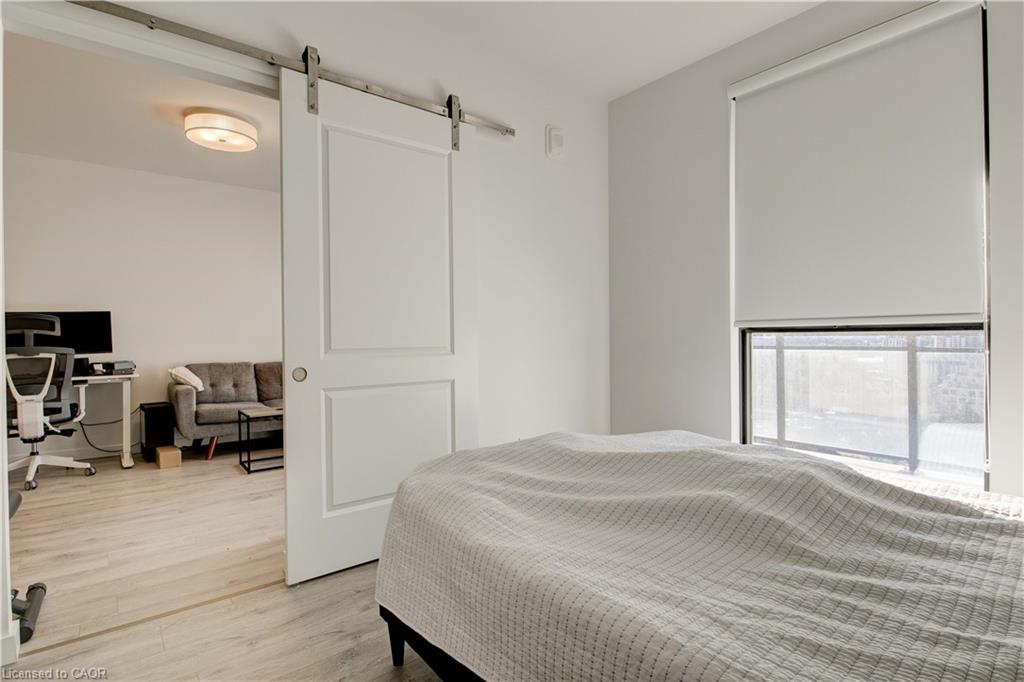 1803-181 King Street S, Waterloo, ON - Indoor Photo Showing Bedroom