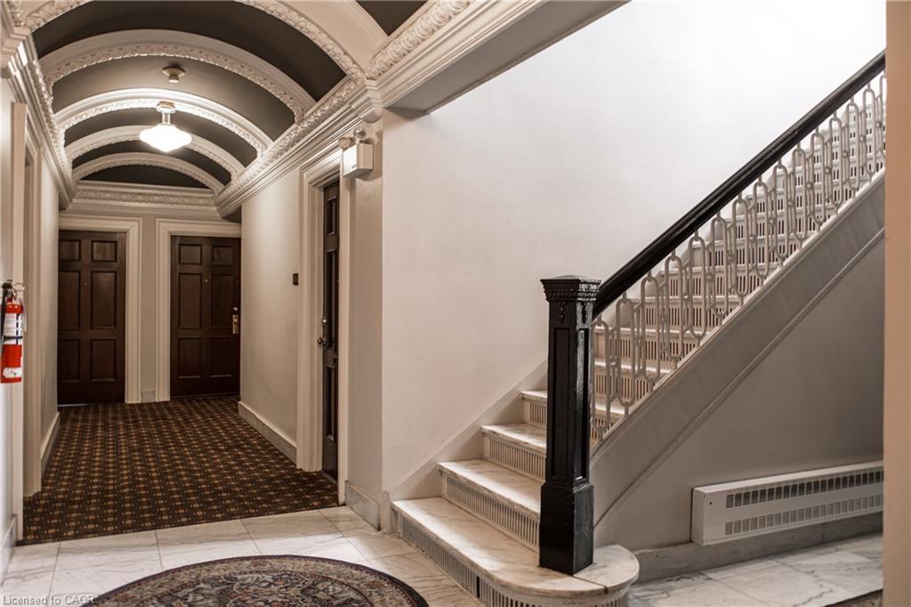 13-86 Herkimer Street, Hamilton, ON - Indoor Photo Showing Other Room