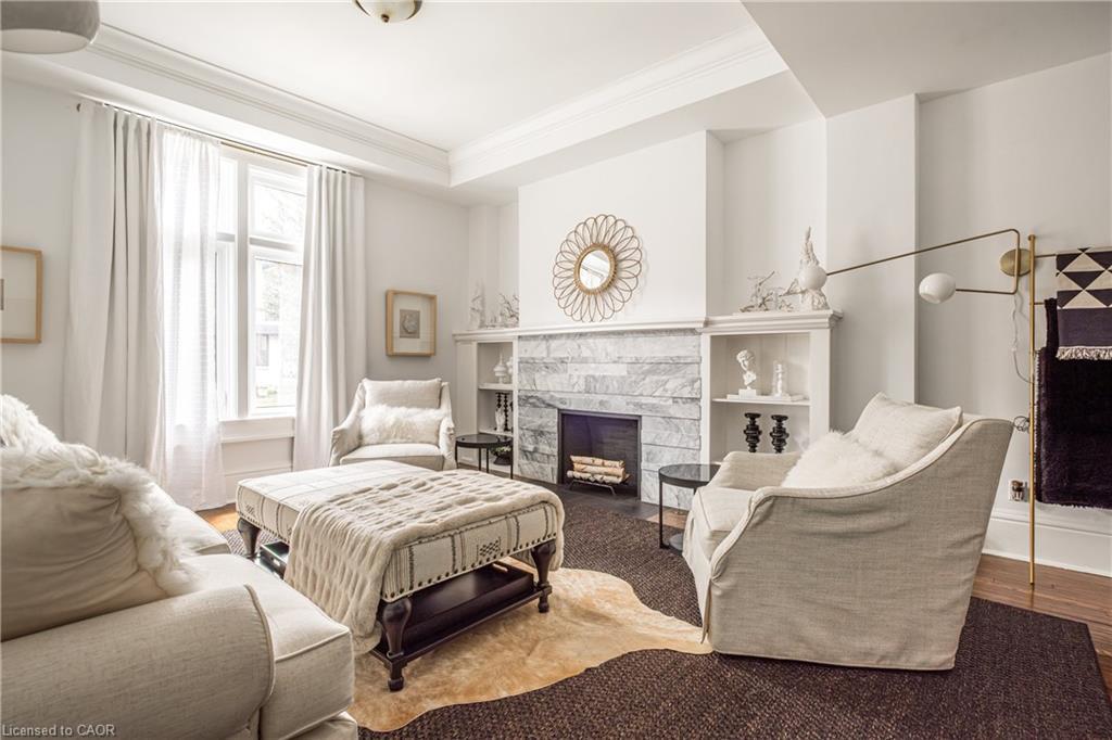 13-86 Herkimer Street, Hamilton, ON - Indoor With Fireplace