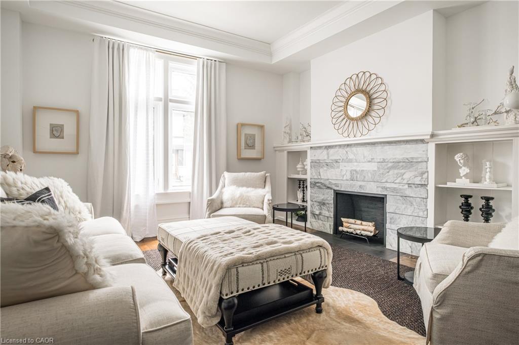 13-86 Herkimer Street, Hamilton, ON - Indoor With Fireplace