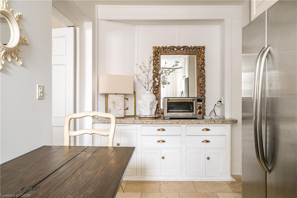 13-86 Herkimer Street, Hamilton, ON - Indoor Photo Showing Kitchen