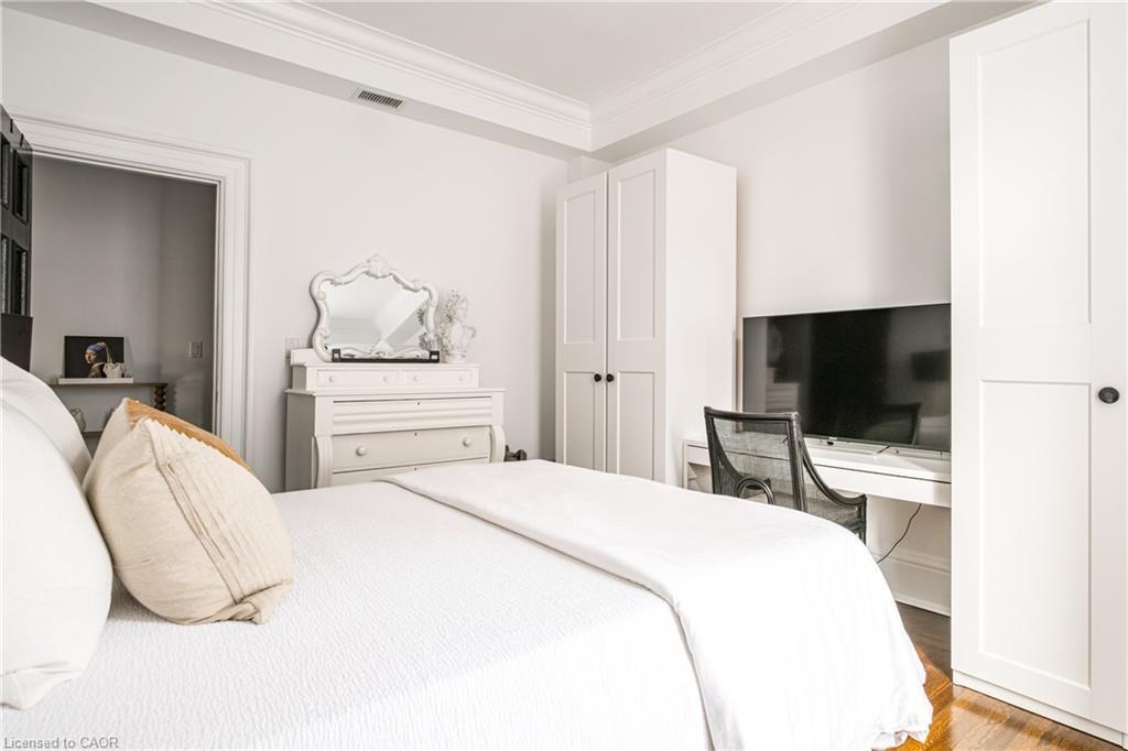 13-86 Herkimer Street, Hamilton, ON - Indoor Photo Showing Bedroom