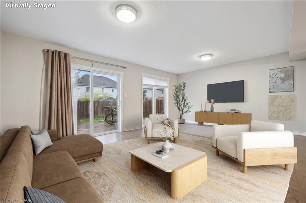82 Couling Crescent, Guelph, ON - Indoor Photo Showing Living Room