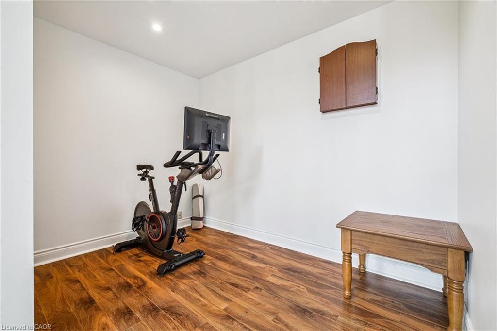 1B-73 Garfield Avenue S, Hamilton, ON - Indoor Photo Showing Gym Room