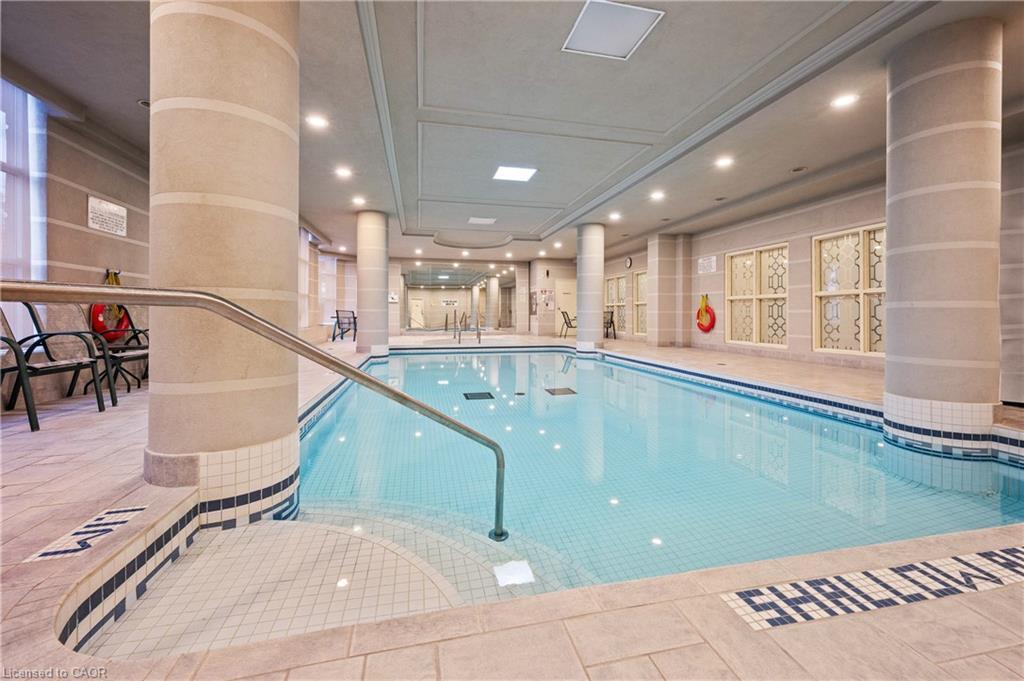 703-442 Maple Avenue S, Burlington, ON - Indoor Photo Showing Other Room With In Ground Pool
