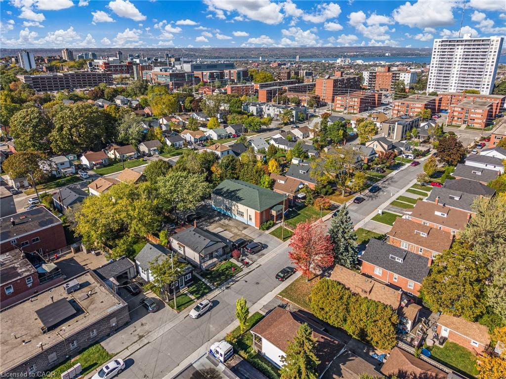 56 East 34Th Street, Hamilton, ON - Outdoor With View