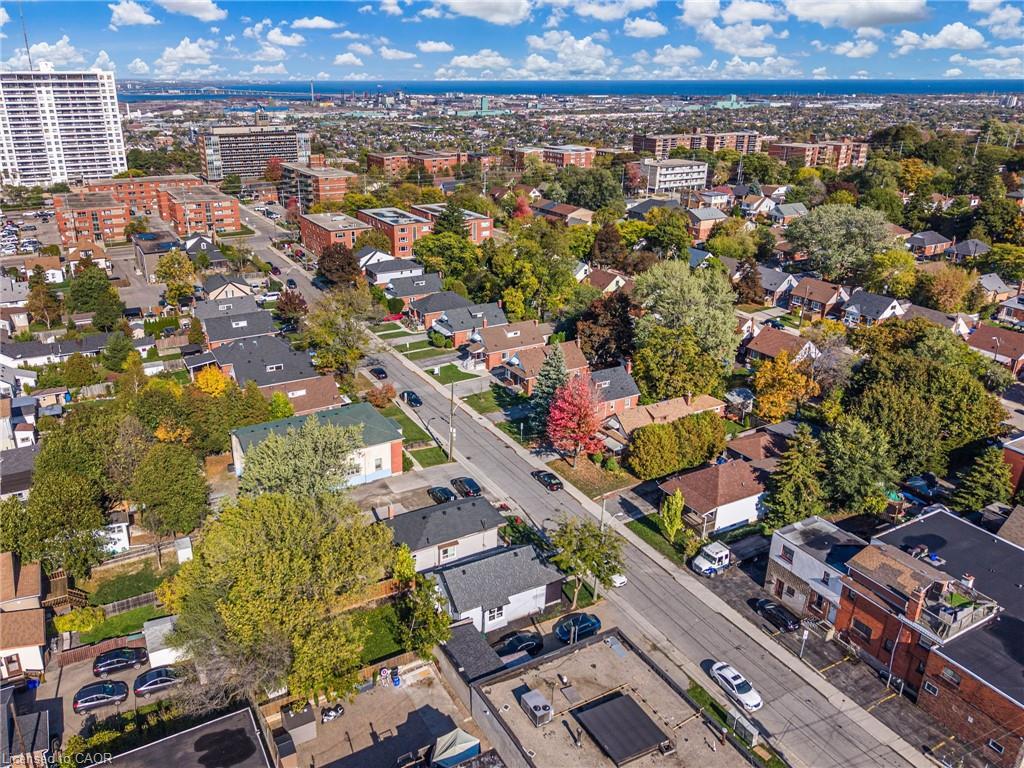 56 East 34Th Street, Hamilton, ON - Outdoor With View