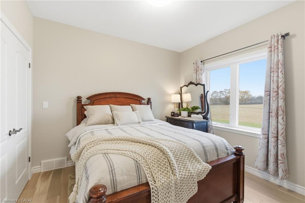 4343 Highway 3, Cayuga, ON - Indoor Photo Showing Bedroom
