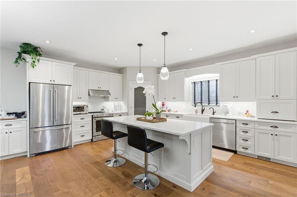 4343 Highway 3, Cayuga, ON - Indoor Photo Showing Kitchen With Upgraded Kitchen