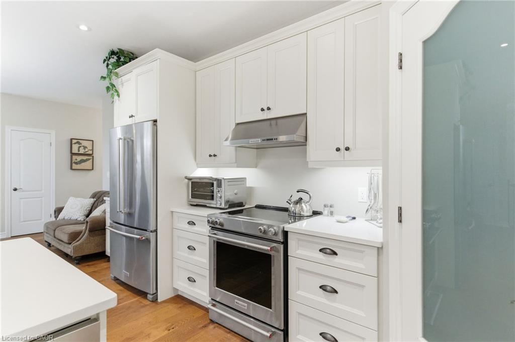 4343 Highway 3, Cayuga, ON - Indoor Photo Showing Kitchen