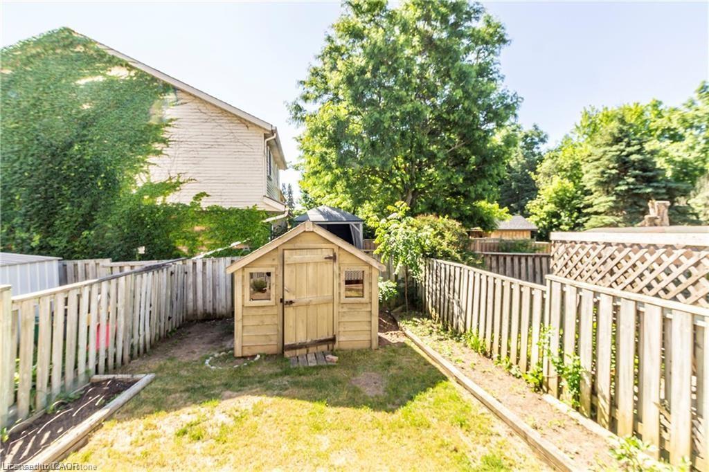 419 Downsview Place, Waterloo, ON - Outdoor