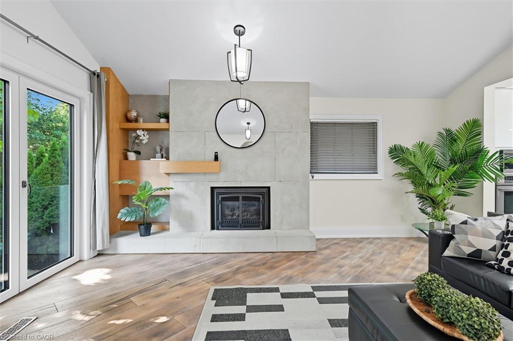 568 Dynes Road, Burlington, ON - Indoor With Fireplace