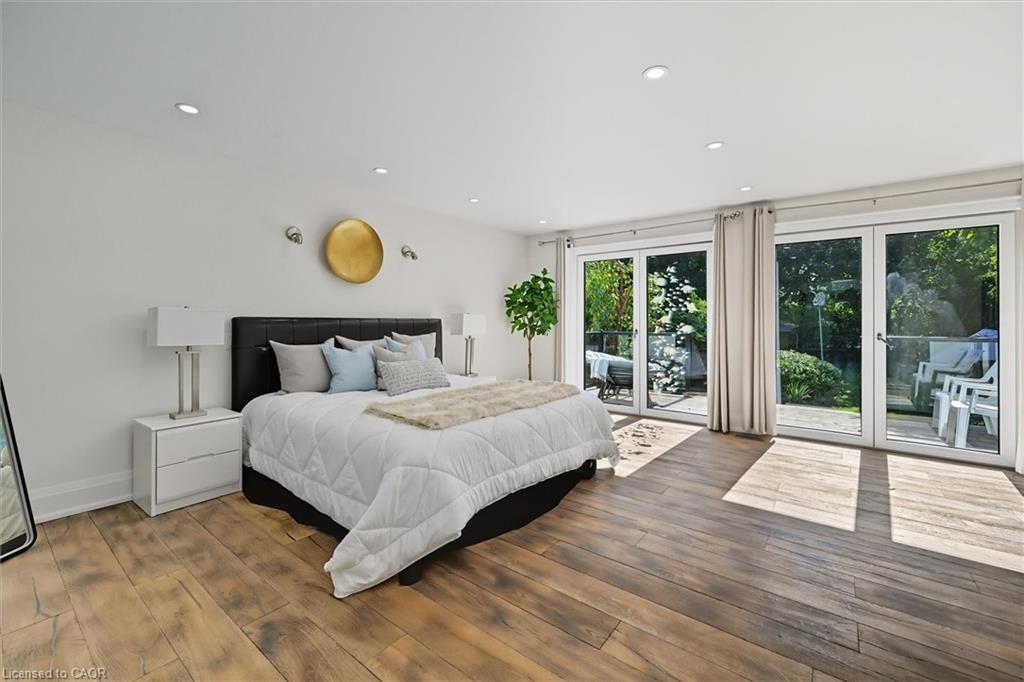568 Dynes Road, Burlington, ON - Indoor Photo Showing Bedroom