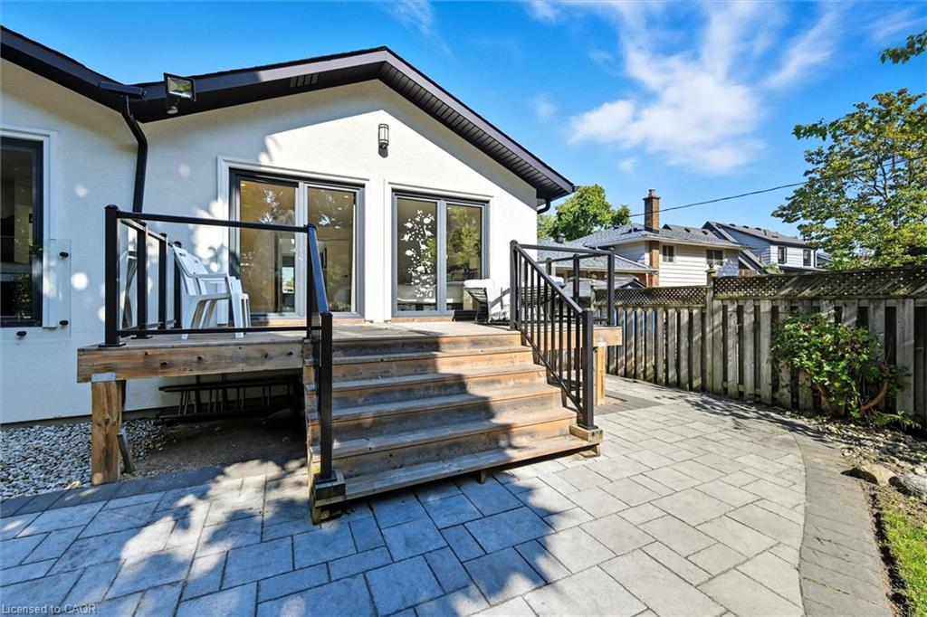 568 Dynes Road, Burlington, ON - Outdoor With Deck Patio Veranda