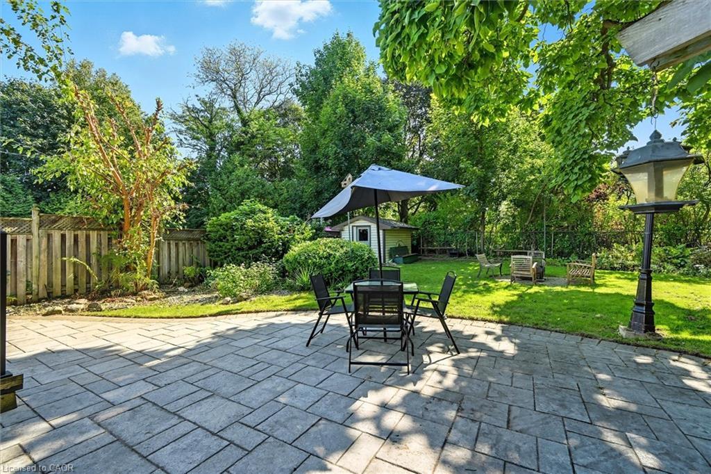 568 Dynes Road, Burlington, ON - Outdoor With Deck Patio Veranda With Backyard