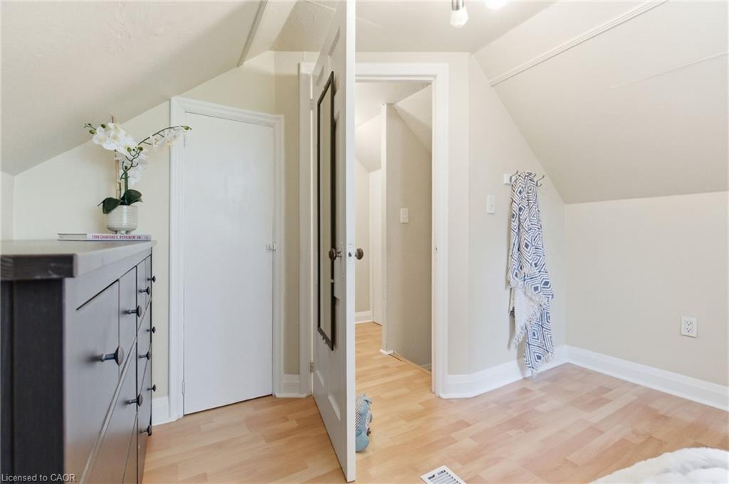 76 East 15Th Street, Hamilton, ON - Indoor