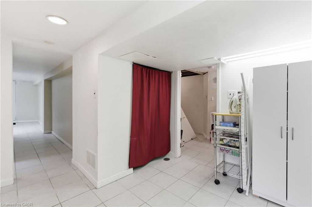 76 East 15Th Street, Hamilton, ON - Indoor Photo Showing Other Room