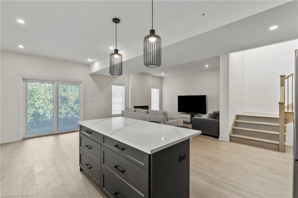 181 Hodgkins Street, Thorold, ON - Indoor