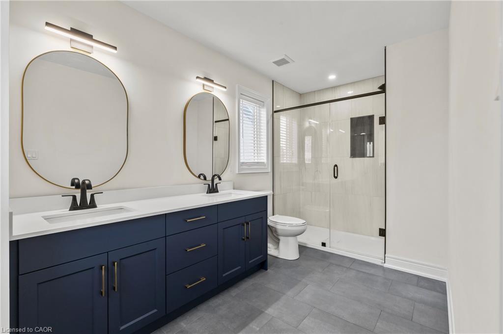 181 Hodgkins Street, Thorold, ON - Indoor Photo Showing Bathroom