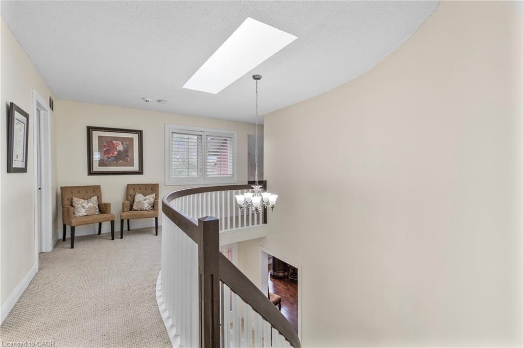 10 Vega Crescent, Stoney Creek, ON - Indoor Photo Showing Other Room