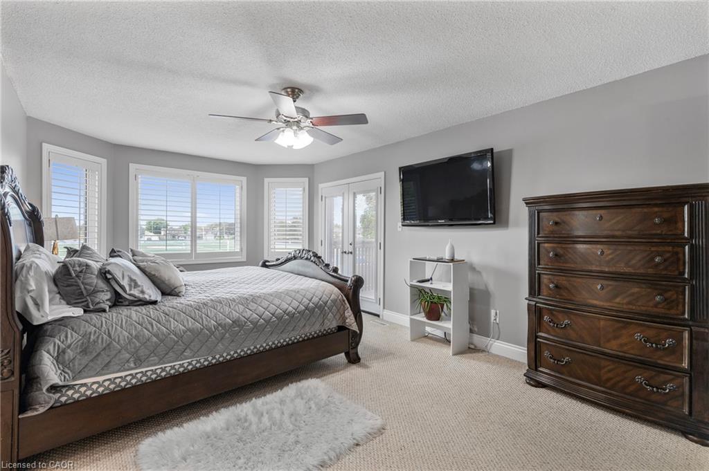 10 Vega Crescent, Stoney Creek, ON - Indoor Photo Showing Bedroom