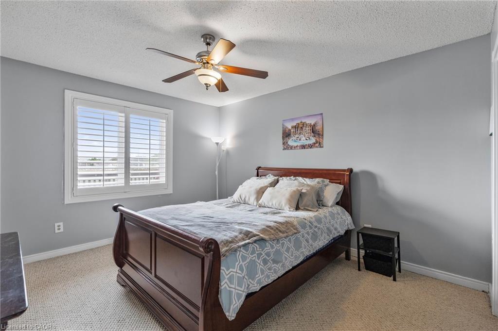 10 Vega Crescent, Stoney Creek, ON - Indoor Photo Showing Bedroom