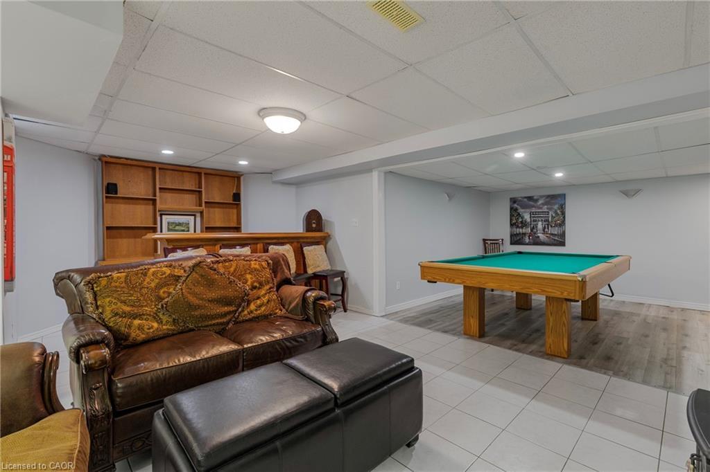 10 Vega Crescent, Stoney Creek, ON - Indoor