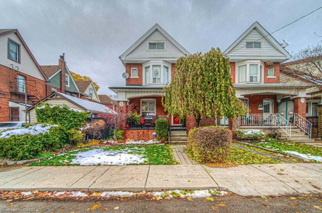 81 Beechwood Avenue, Hamilton, ON - Outdoor With Deck Patio Veranda With Facade