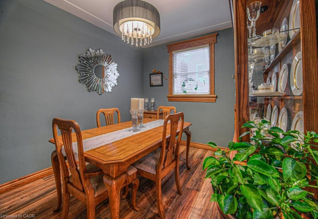 81 Beechwood Avenue, Hamilton, ON - Indoor Photo Showing Dining Room