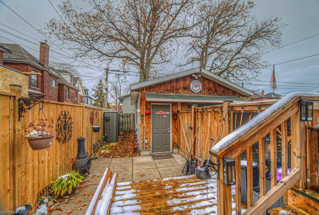 81 Beechwood Avenue, Hamilton, ON - Outdoor With Deck Patio Veranda