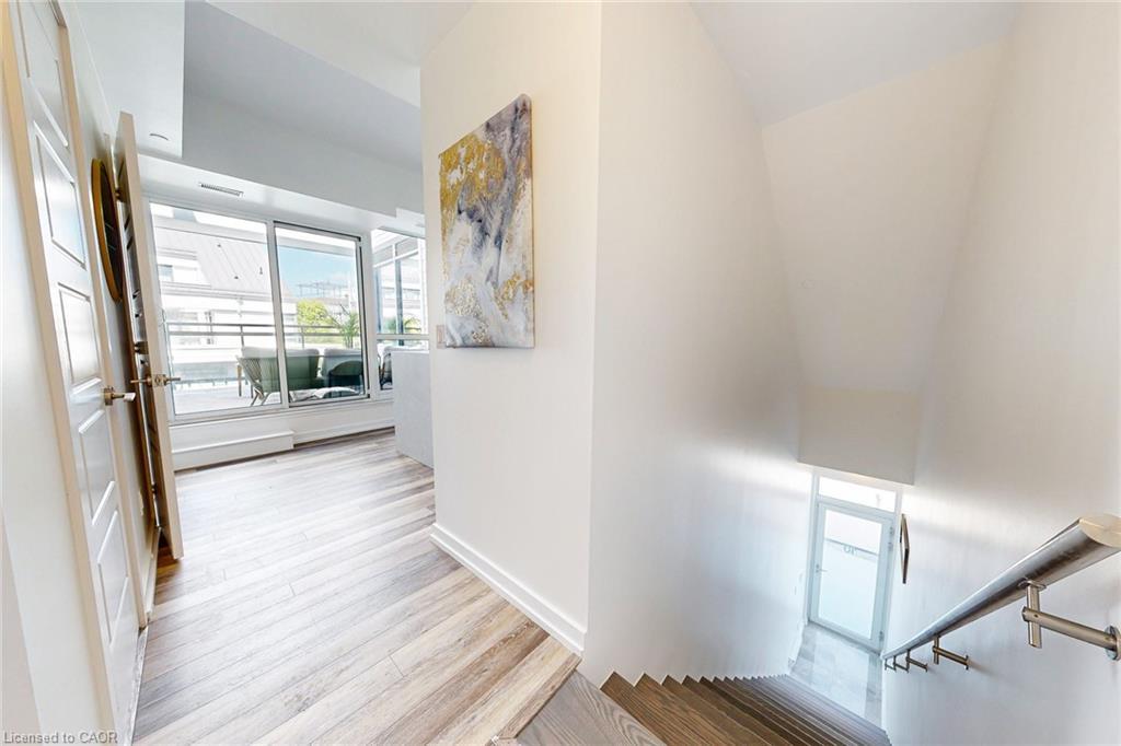 10-233 Broward Way, Innisfil, ON - Indoor Photo Showing Other Room