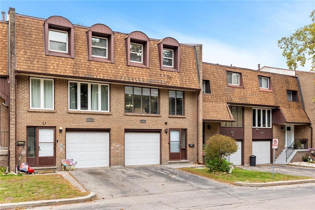 48-49 Cedarwoods Crescent, Kitchener, ON - Outdoor With Facade