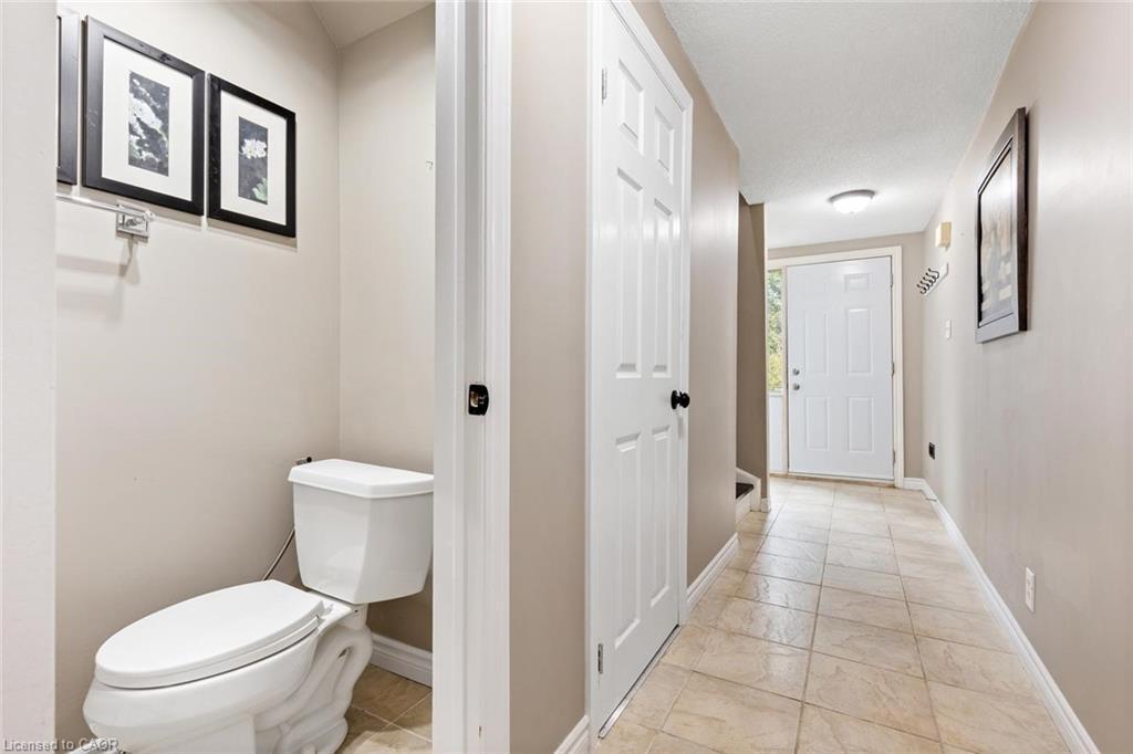48-49 Cedarwoods Crescent, Kitchener, ON - Indoor Photo Showing Bathroom