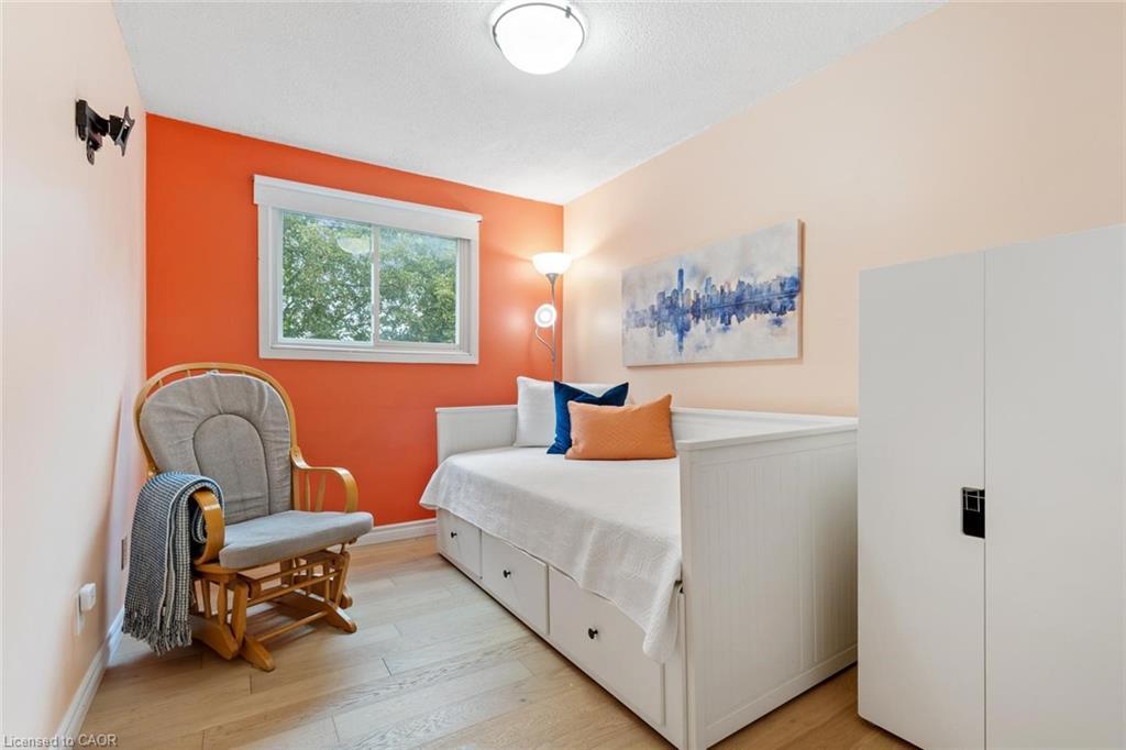 48-49 Cedarwoods Crescent, Kitchener, ON - Indoor Photo Showing Bedroom