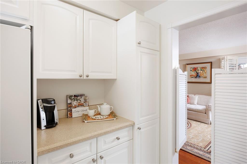 30-1415 Hazelton Boulevard, Burlington, ON - Indoor