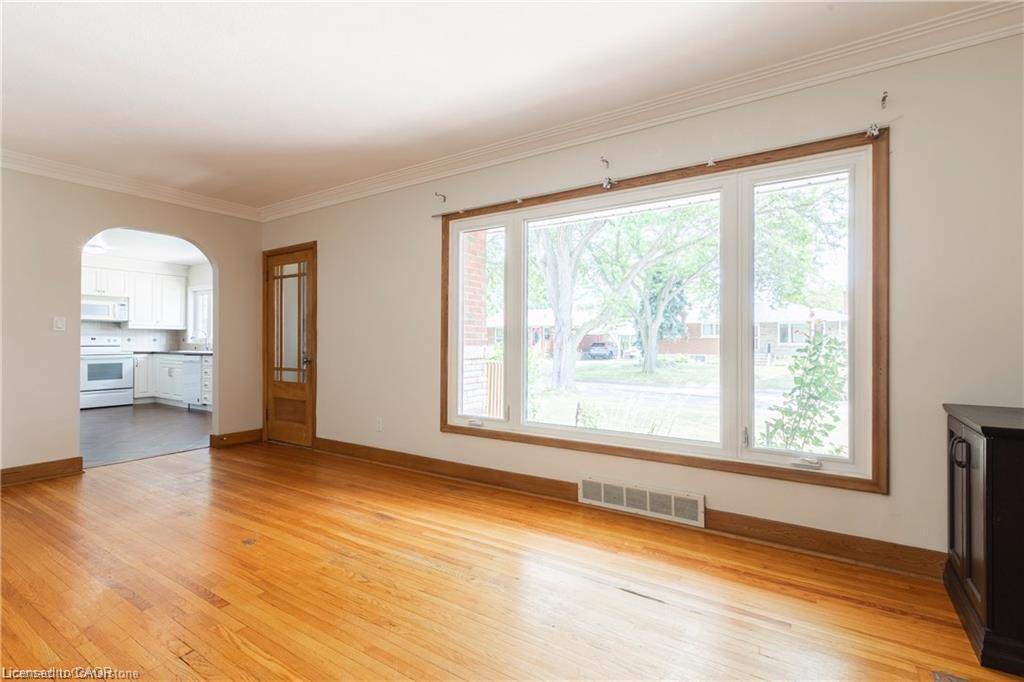 18 Masterson Drive, St. Catharines, ON - Indoor Photo Showing Other Room