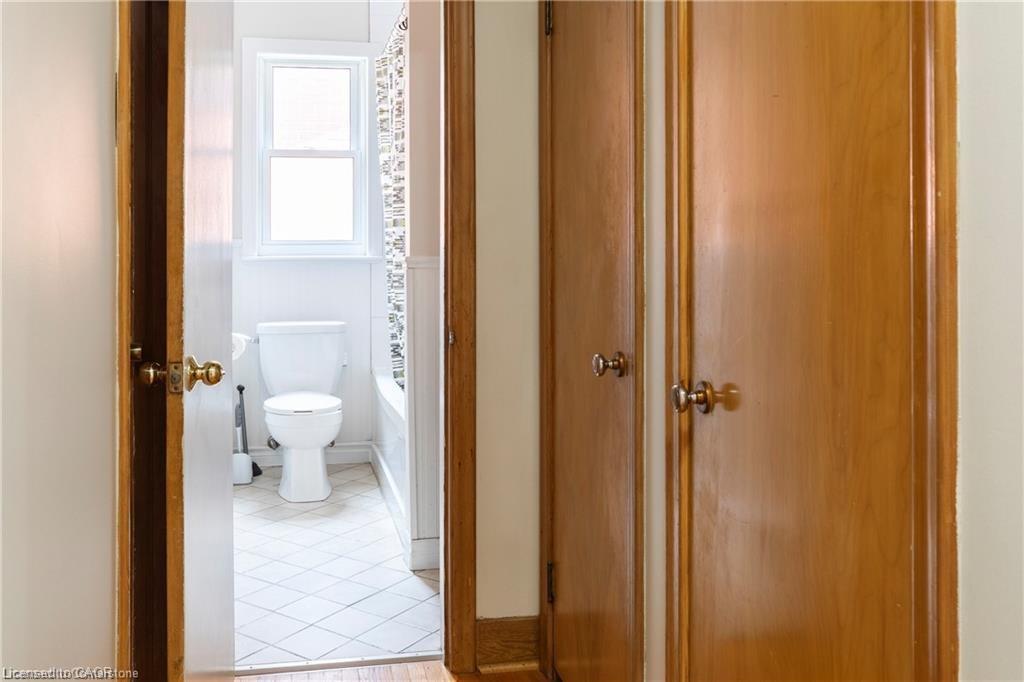 18 Masterson Drive, St. Catharines, ON - Indoor Photo Showing Bathroom