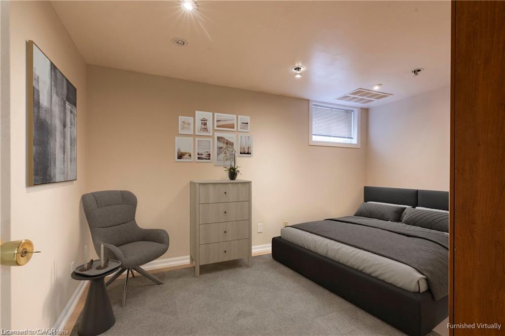18 Masterson Drive, St. Catharines, ON - Indoor Photo Showing Bedroom