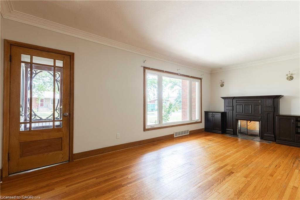 18 Masterson Drive, St. Catharines, ON - Indoor With Fireplace