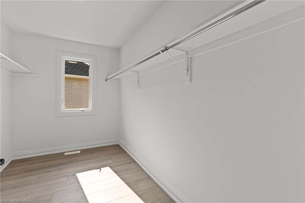 7455 Majestic Trail, Niagara Falls, ON - Indoor With Storage