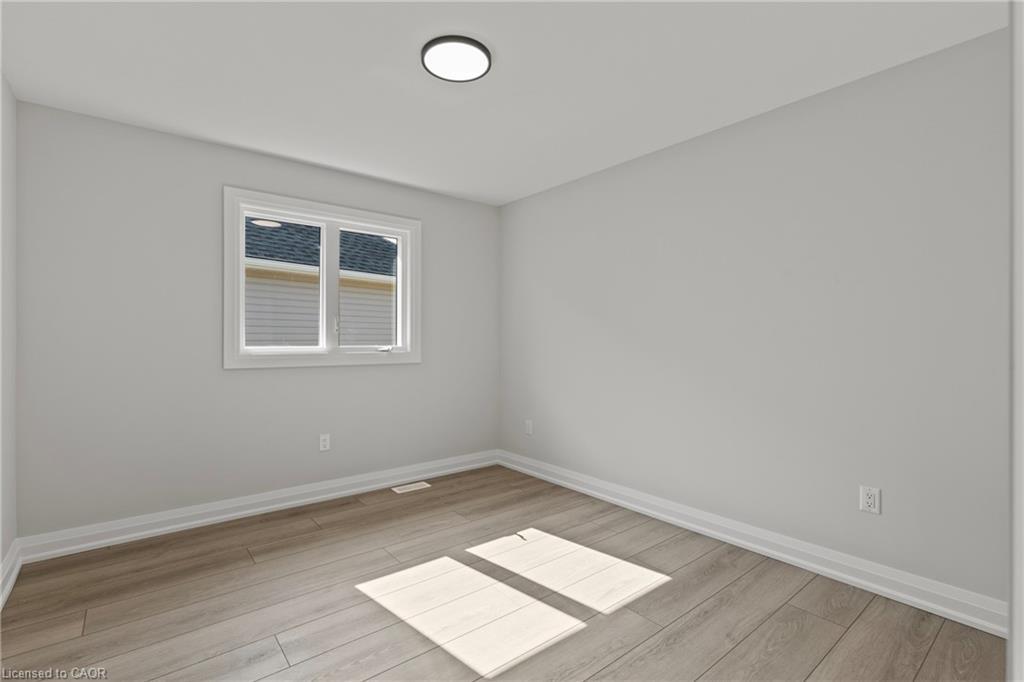 7455 Majestic Trail, Niagara Falls, ON - Indoor Photo Showing Other Room