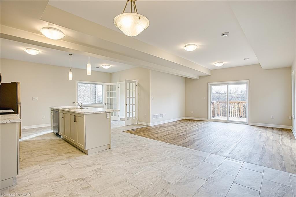 Upper-26 Willson Drive, Thorold, ON - Indoor