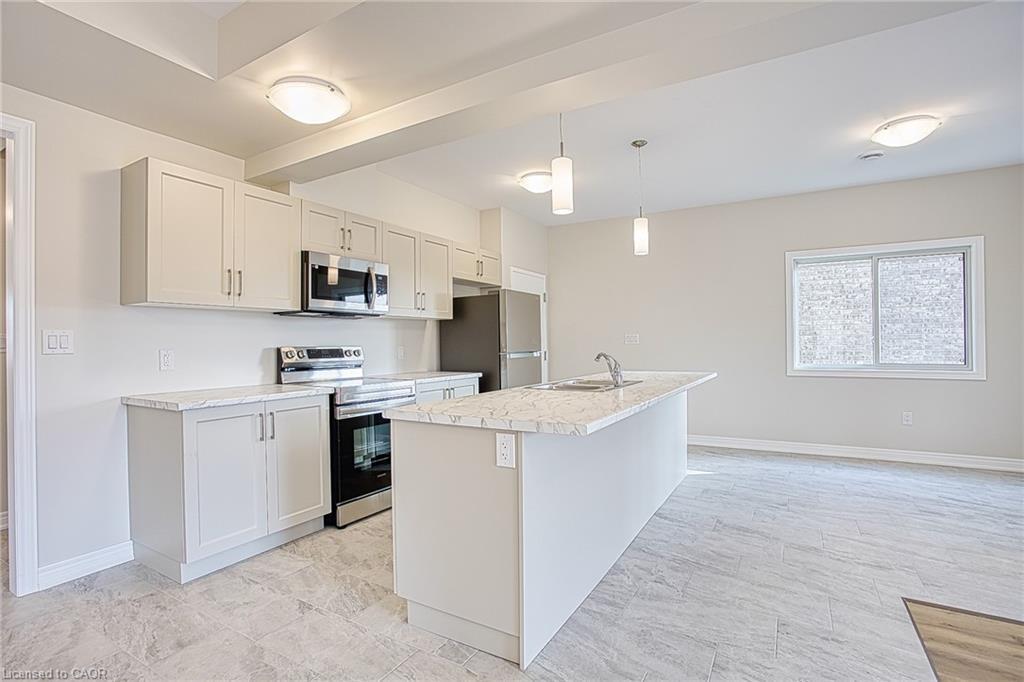 Upper-26 Willson Drive, Thorold, ON - Indoor Photo Showing Kitchen