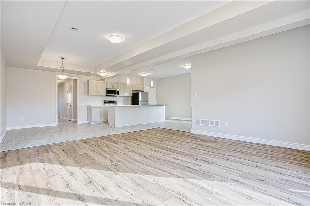 Upper-26 Willson Drive, Thorold, ON - Indoor