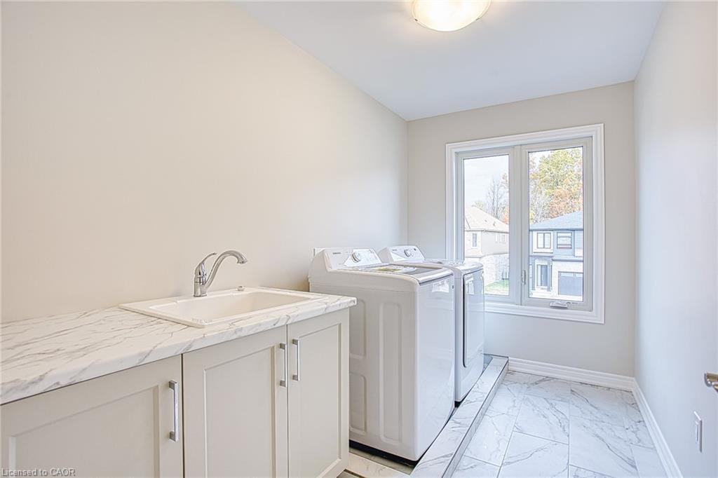 Upper-26 Willson Drive, Thorold, ON - Indoor Photo Showing Laundry Room