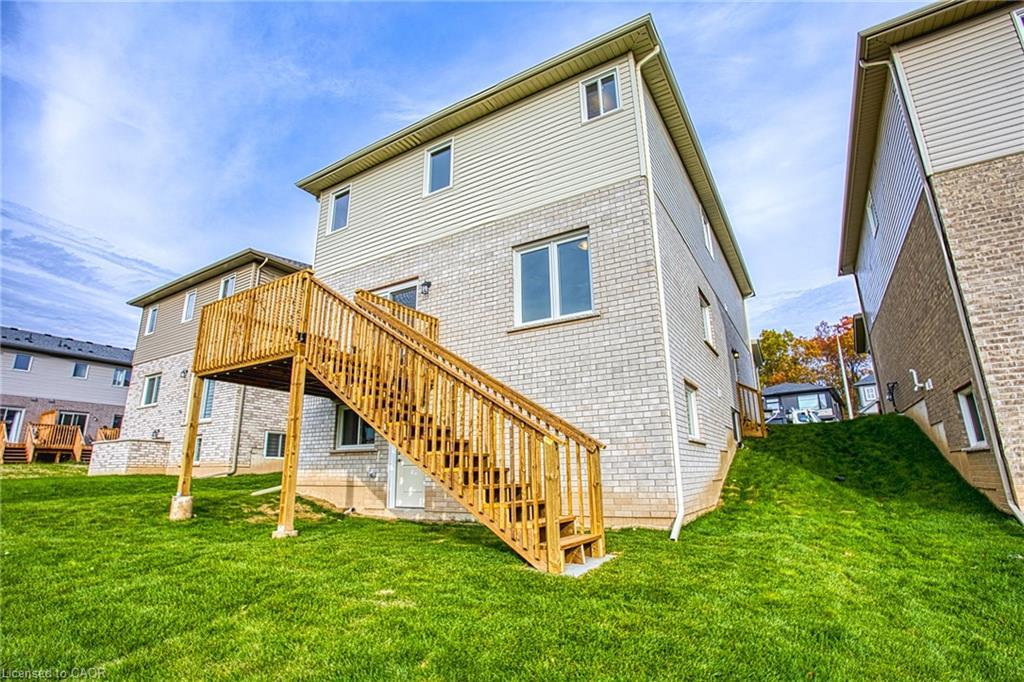 Upper-26 Willson Drive, Thorold, ON - Outdoor With Exterior