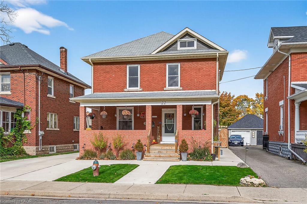 22 Griffith Street, Welland, ON - Outdoor With Deck Patio Veranda With Facade