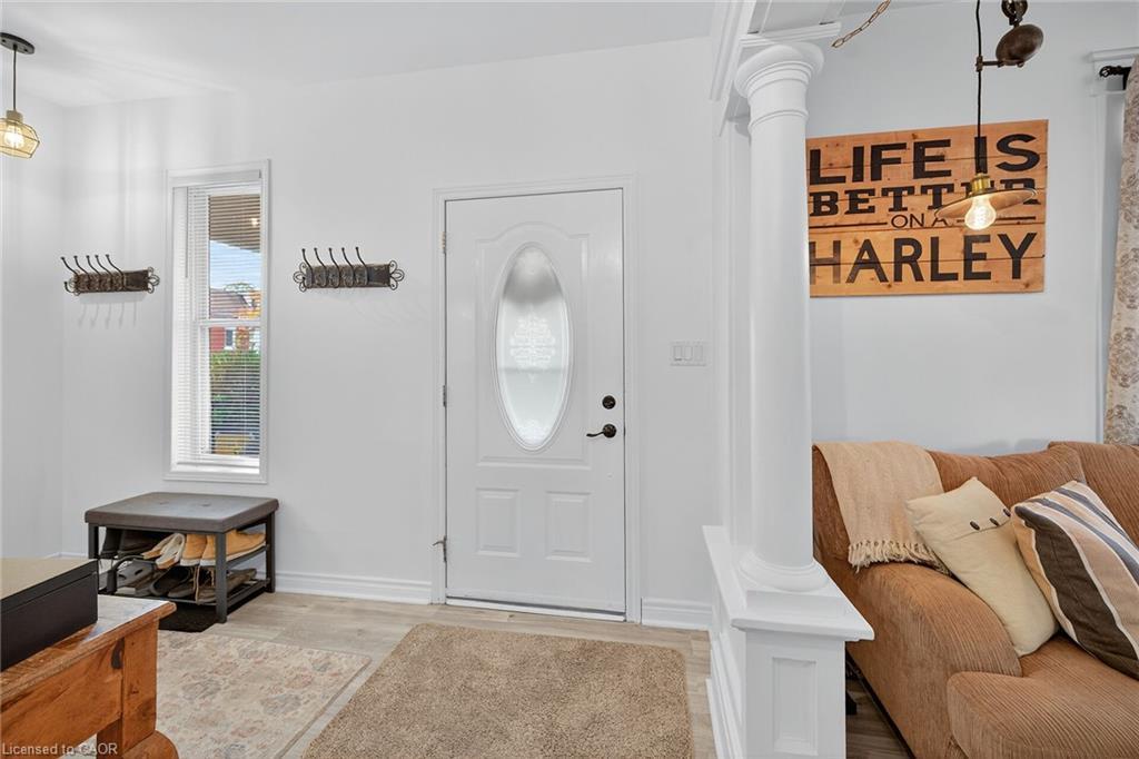 22 Griffith Street, Welland, ON - Indoor Photo Showing Other Room