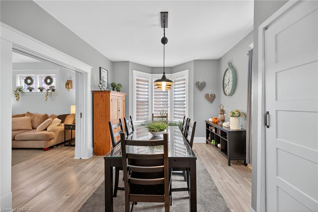 22 Griffith Street, Welland, ON - Indoor Photo Showing Dining Room