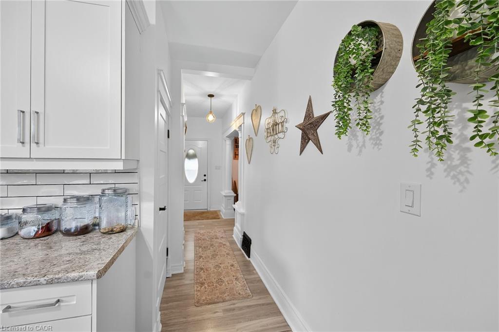 22 Griffith Street, Welland, ON - Indoor